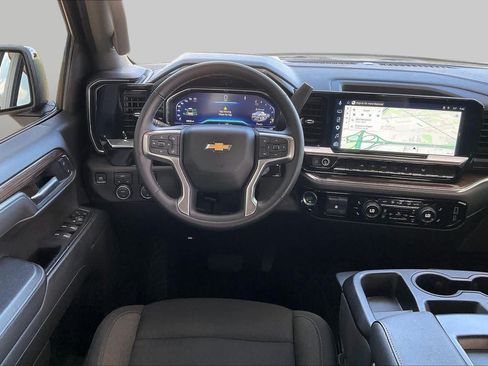 Used 2025 Chevrolet Silverado 1500 LT AWD/4WD image 7