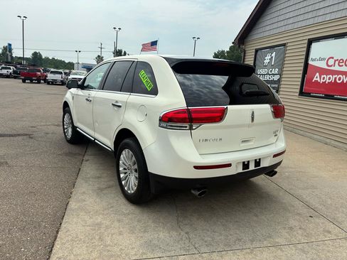 Used 2013 Lincoln MKX AWD w/ Wood Pkg image 7