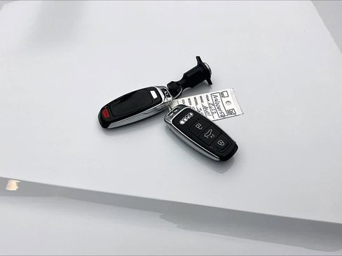 Used 2022 Audi S8 w/ S8 Comfort Plus Package image 14