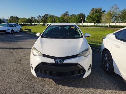 Used 2017 Toyota Corolla LE image 29