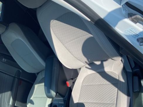 Used 2022 Ford Escape SE image 7