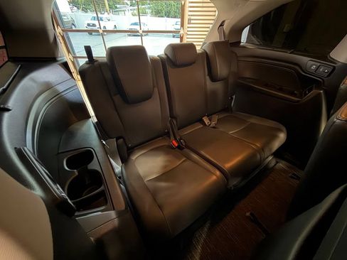 Used 2022 Honda Odyssey Touring image 6