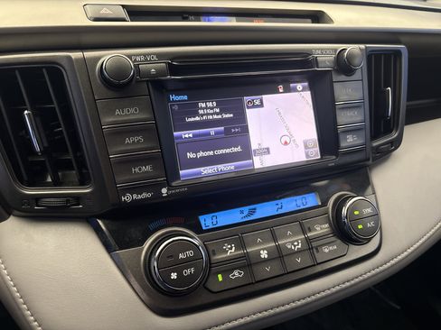 Used 2014 Toyota RAV4 XLE FWD image 17
