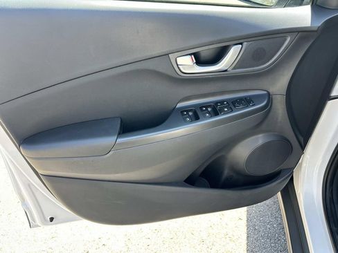 Certified 2023 Hyundai Kona SEL FWD image 17