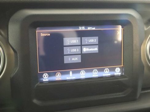 Used 2019 Jeep Wrangler Rubicon w/ LED Lighting Group AWD/4WD image 28