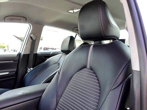 Certified 2023 Toyota Camry SE FWD image 10