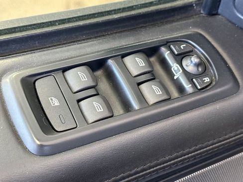 Used 2011 Land Rover Range Rover Sport Supercharged AWD/4WD image 13