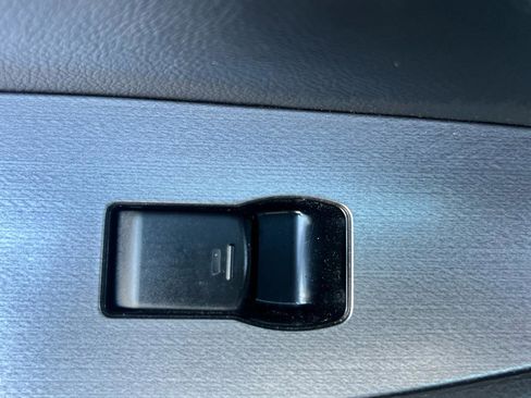 Used 2012 Nissan Altima 2.5 SL w/ 2.5SL Pkg image 26