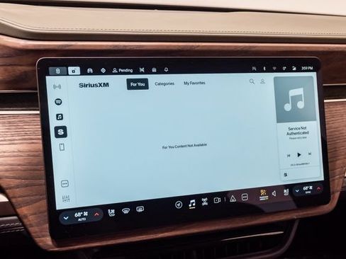 Used 2023 Rivian R1S Launch Edition Quad AWD/4WD image 20