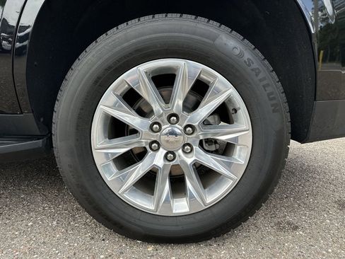 Used 2024 Chevrolet Tahoe Premier RWD image 34