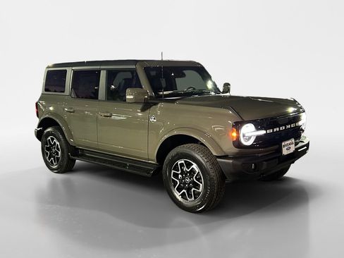 New 2025 Ford Bronco Outer Banks AWD/4WD image 7