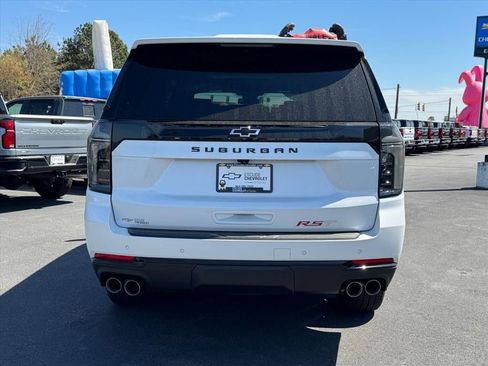New 2025 Chevrolet Suburban RST w/ RST Capability Package AWD/4WD image 4