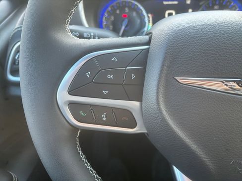 New 2026 Chrysler Pacifica Select FWD image 22