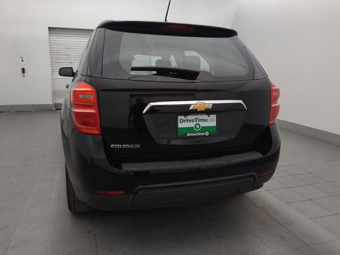 Used 2017 Chevrolet Equinox LS FWD image 6