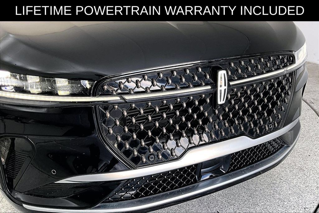 Used 2024 Lincoln Nautilus Black Label AWD/4WD image 36