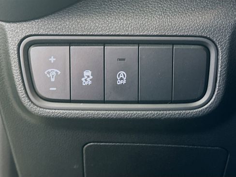 Used 2025 Kia Soul LX w/ LX Technology Package image 17