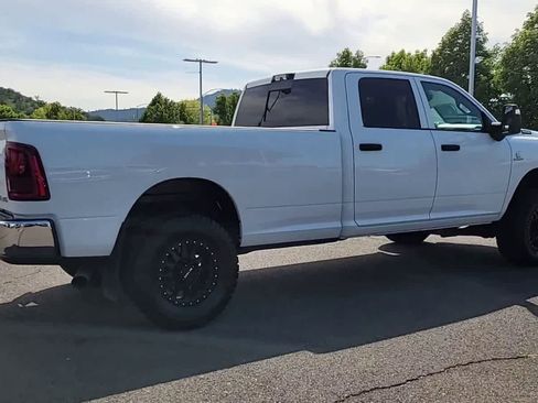Used 2025 RAM 3500 Tradesman AWD/4WD image 8