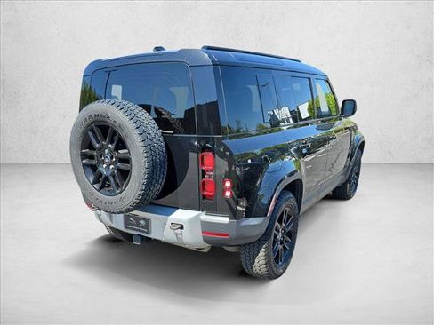Used 2024 Land Rover Defender 110 S AWD/4WD image 5