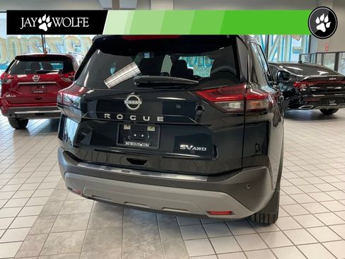 Used 2023 Nissan Rogue SV AWD/4WD image 5