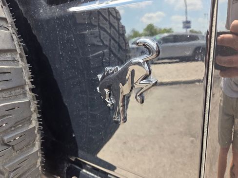 Used 2023 Ford Bronco Wildtrak image 14