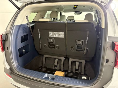 New 2026 Kia Carnival EX FWD image 17