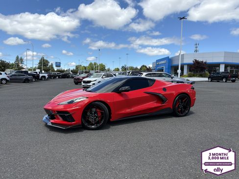 Used 2024 Chevrolet Corvette Stingray Coupe w/ 1LT RWD image 1