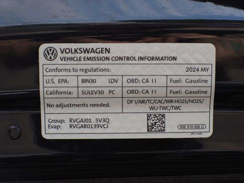 Used 2024 Volkswagen Jetta SE FWD image 27