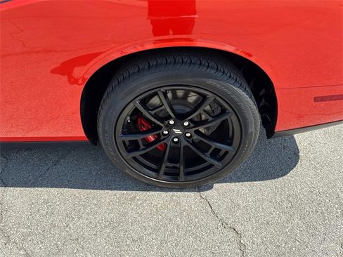 Used 2018 Dodge Challenger T/A image 27