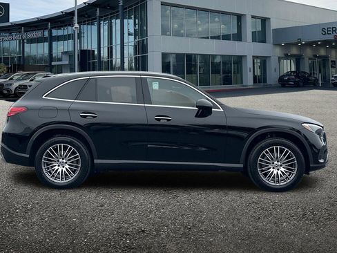 New 2026 Mercedes-Benz GLC 300 4MATIC image 3