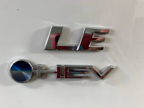Used 2025 Toyota RAV4 LE AWD/4WD image 36