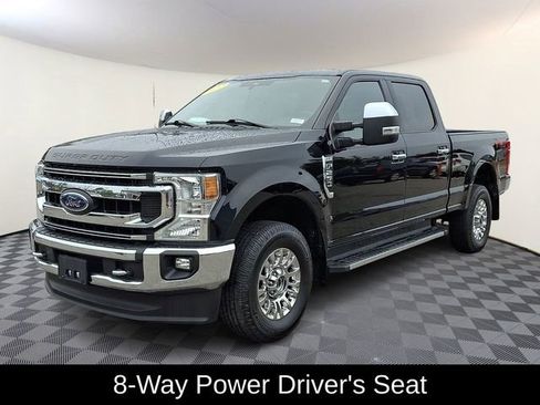Used 2022 Ford F250 XLT w/ XLT Premium Package image 3