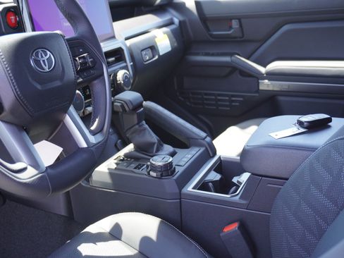 New 2026 Toyota 4Runner TRD Off-Road Premium AWD/4WD image 22