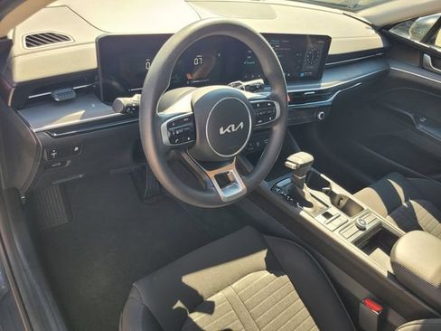 Used 2025 Kia K5 LXS FWD image 9
