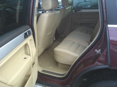 Used 2008 Volkswagen Touareg V6 image 11