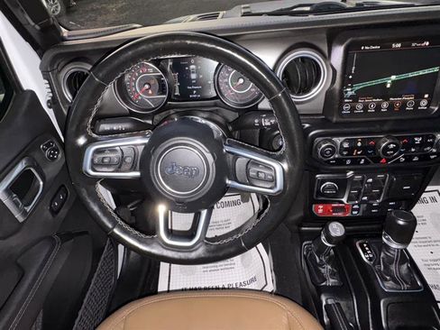 Used 2008 Mitsubishi Outlander SE image 24