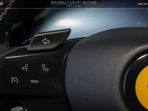 Used 2022 Ferrari SF90 Spider image 22