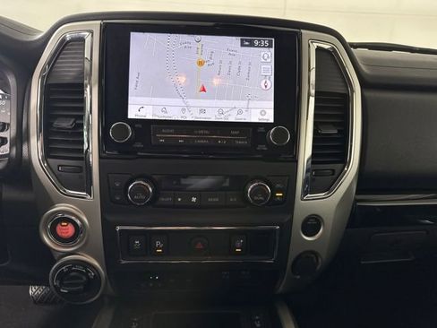 Used 2021 Nissan Titan SV w/ SV Convenience Package image 23