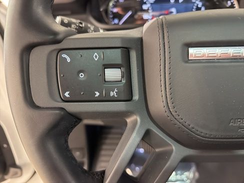 Used 2023 Land Rover Defender 110 X-Dynamic SE image 12