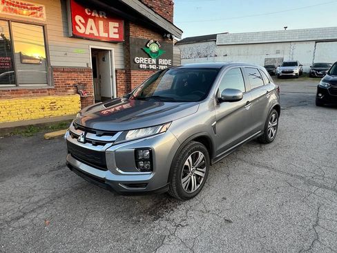 Used 2020 Mitsubishi Outlander Sport SE image 1