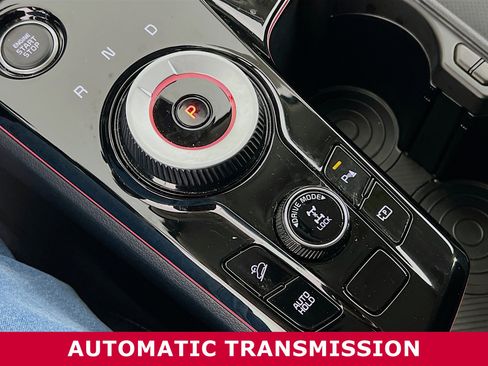 Used 2024 Kia Sportage SX Prestige image 12