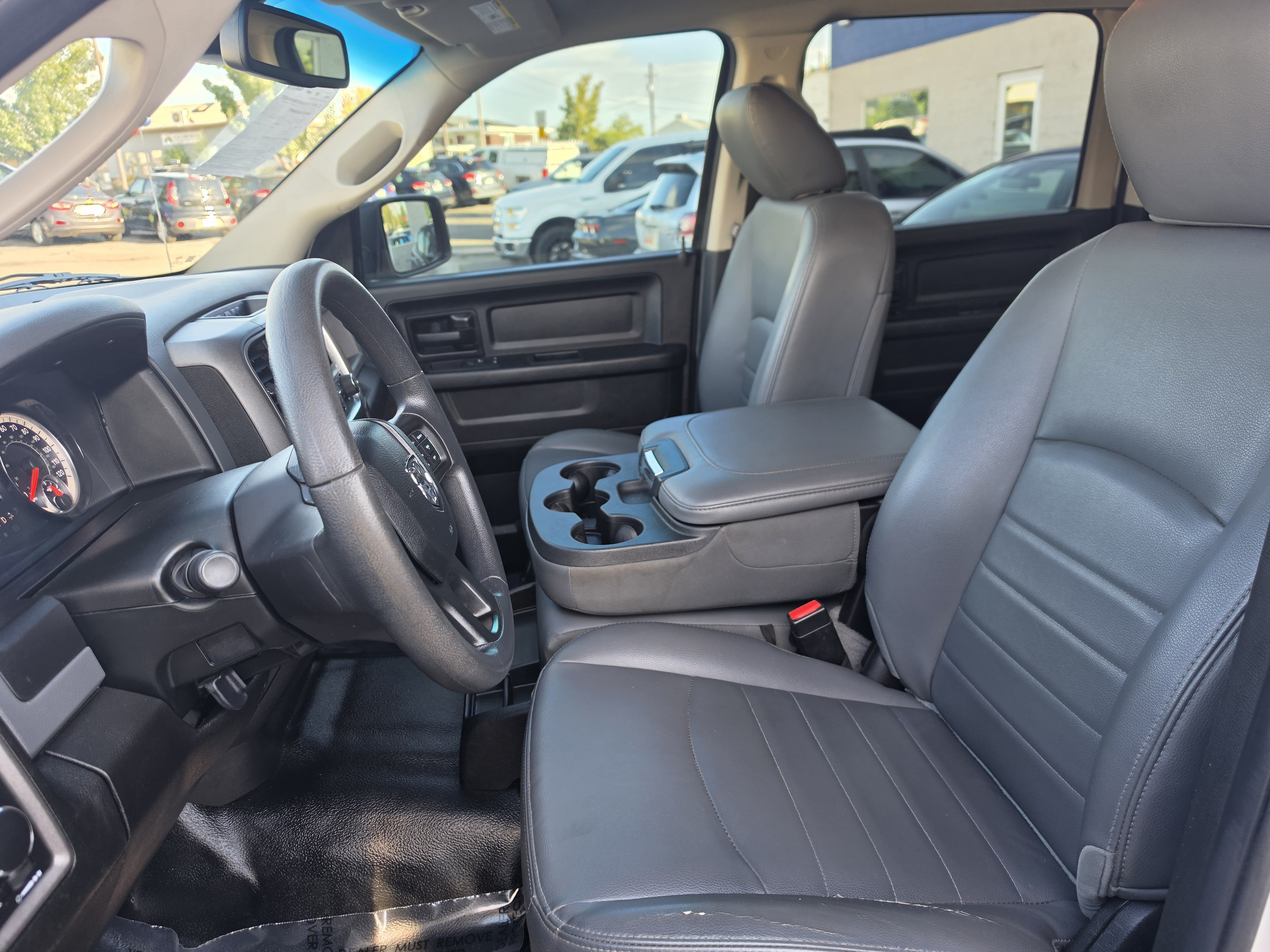Used 2020 RAM 1500 Tradesman w/ Chrome Appearance Group AWD/4WD image 12