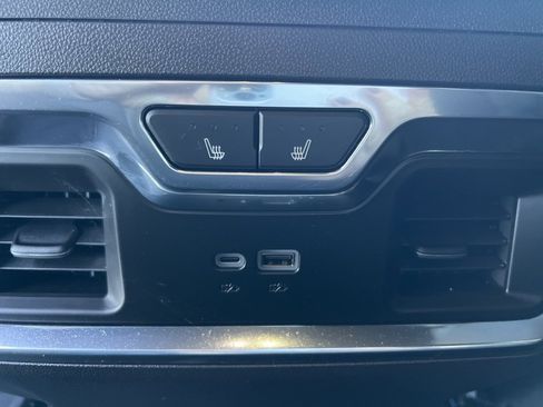 Used 2024 Chevrolet Silverado 1500 High Country w/ Z71 Off-Road Package image 20