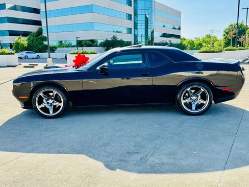 Used 2016 Dodge Challenger R/T Plus image 25