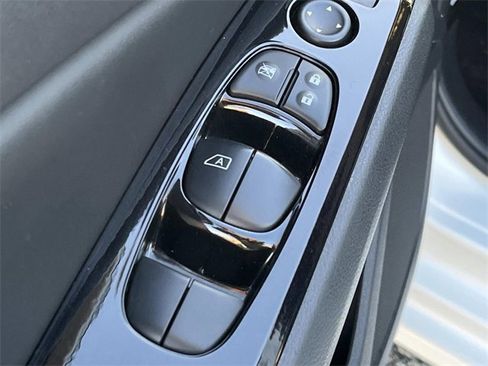 Used 2023 Nissan Altima 2.5 SV image 28