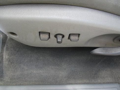 Used 2005 Dodge Dakota SLT image 11