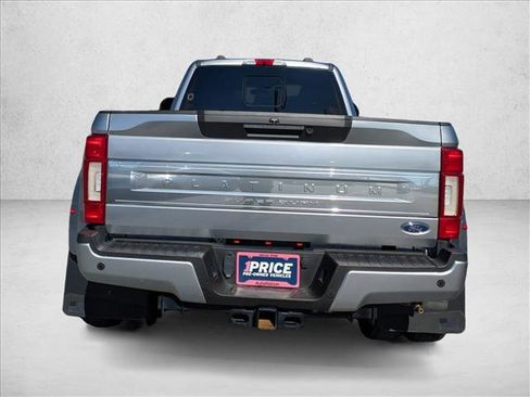Used 2022 Ford F450 Platinum w/ FX4 Off-Road Package image 6