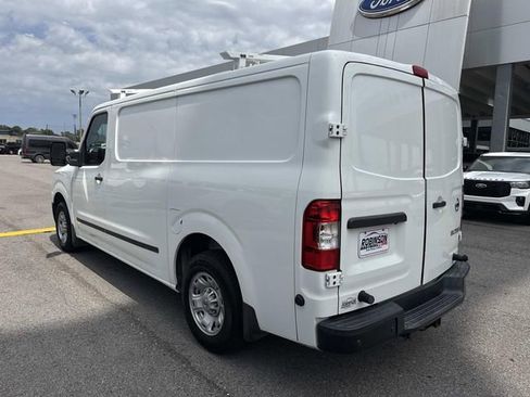 Used 2018 Nissan NV 2500 SV RWD image 7