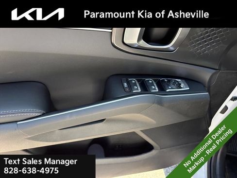 New 2026 Kia Sorento S AWD/4WD image 25