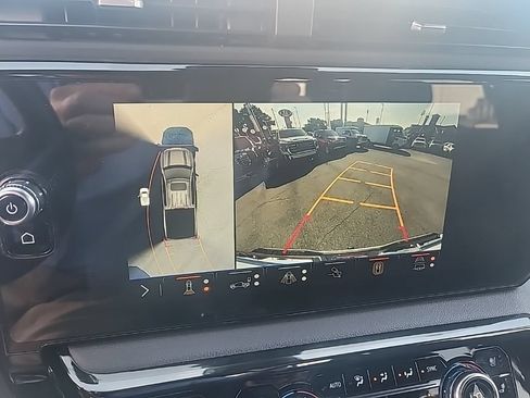 Used 2025 GMC Sierra 1500 AT4 w/ AT4 Premium Package AWD/4WD image 26