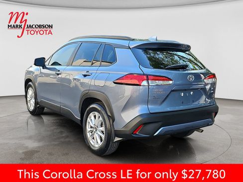 Used 2024 Toyota Corolla Cross LE w/ Moonroof Package AWD/4WD image 14